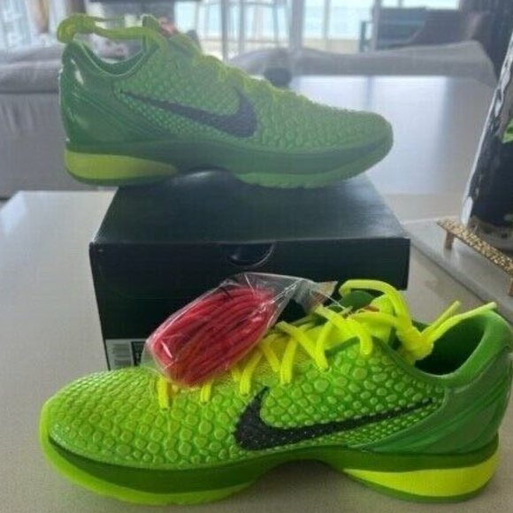 Kobe 6 Protro Low Grinch Brand New Deadstock size 11